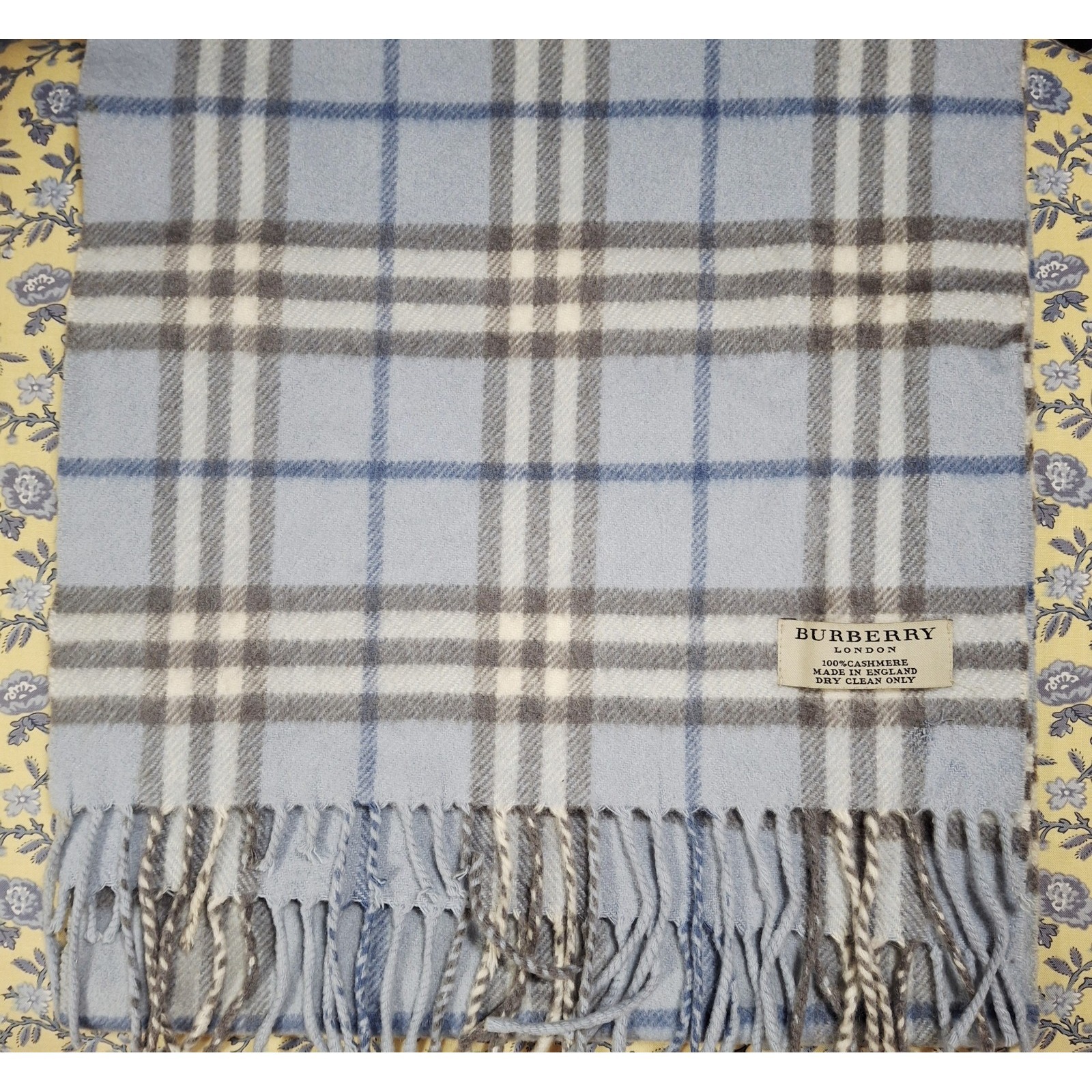 Burberry Vintage Cashmere Scarf Pale Blue Nova Check Unisex